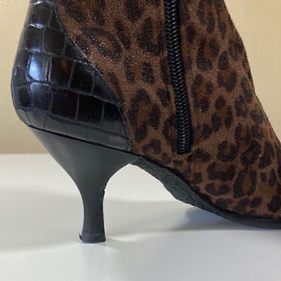 DONALD PLINER 5 leopard print brown booties EUC - Picture 10 of 16